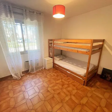 Bord De Plage, Rez De Jardin,5/7 Personnes...wifi