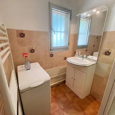 Daire Bord De Plage, Rez De Jardin,5/7 Personnes...wifi Saint-Elme